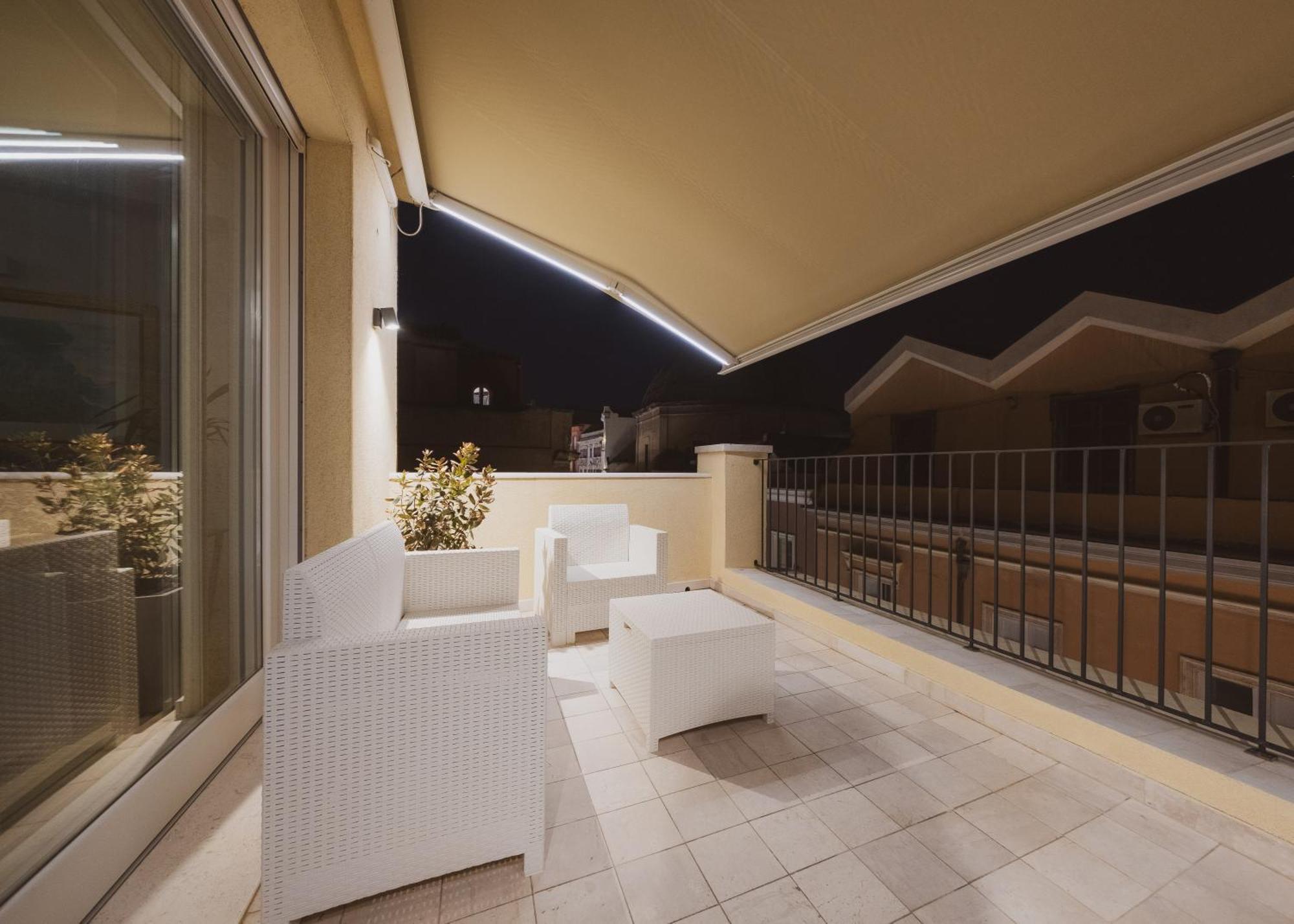 Luxury Suite La Terrazza In Pieno Centro In Cagliari Zewnętrze zdjęcie